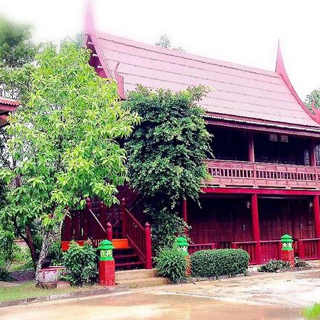 Jaroenrat Resort Samut Songkhram Экстерьер фото
