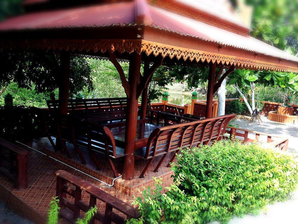 Jaroenrat Resort Samut Songkhram Экстерьер фото